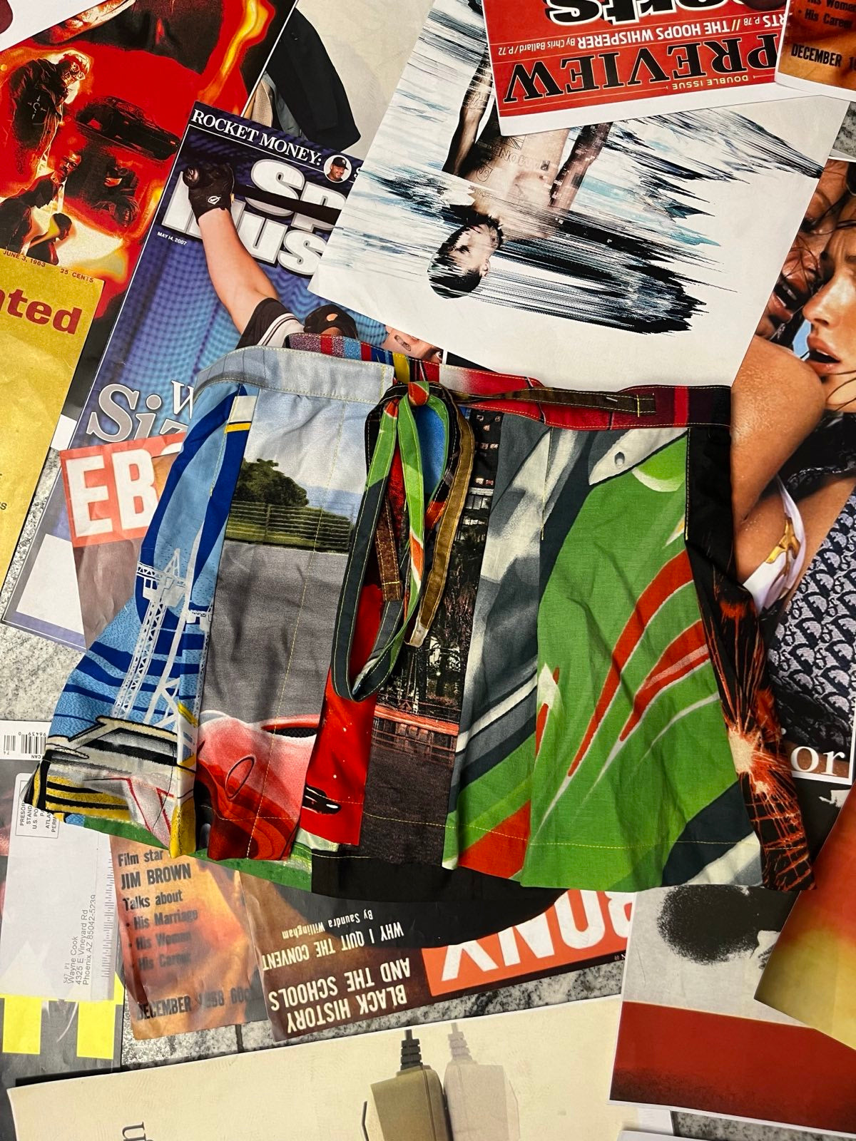 (S) Reworked SUKNĚ z povlečení zavazovací červeno-modro-zelená, potisk aut, paneláků a ohňostrojů