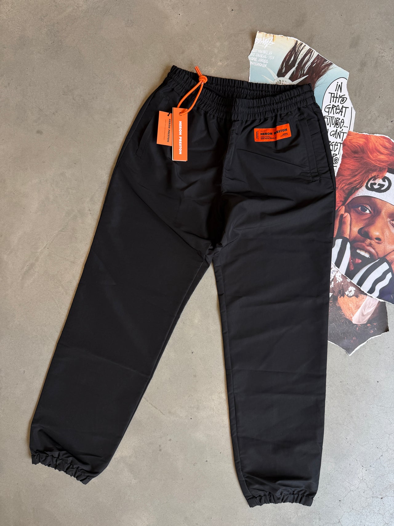 (M) HERON PRESTON černé track pants s logem