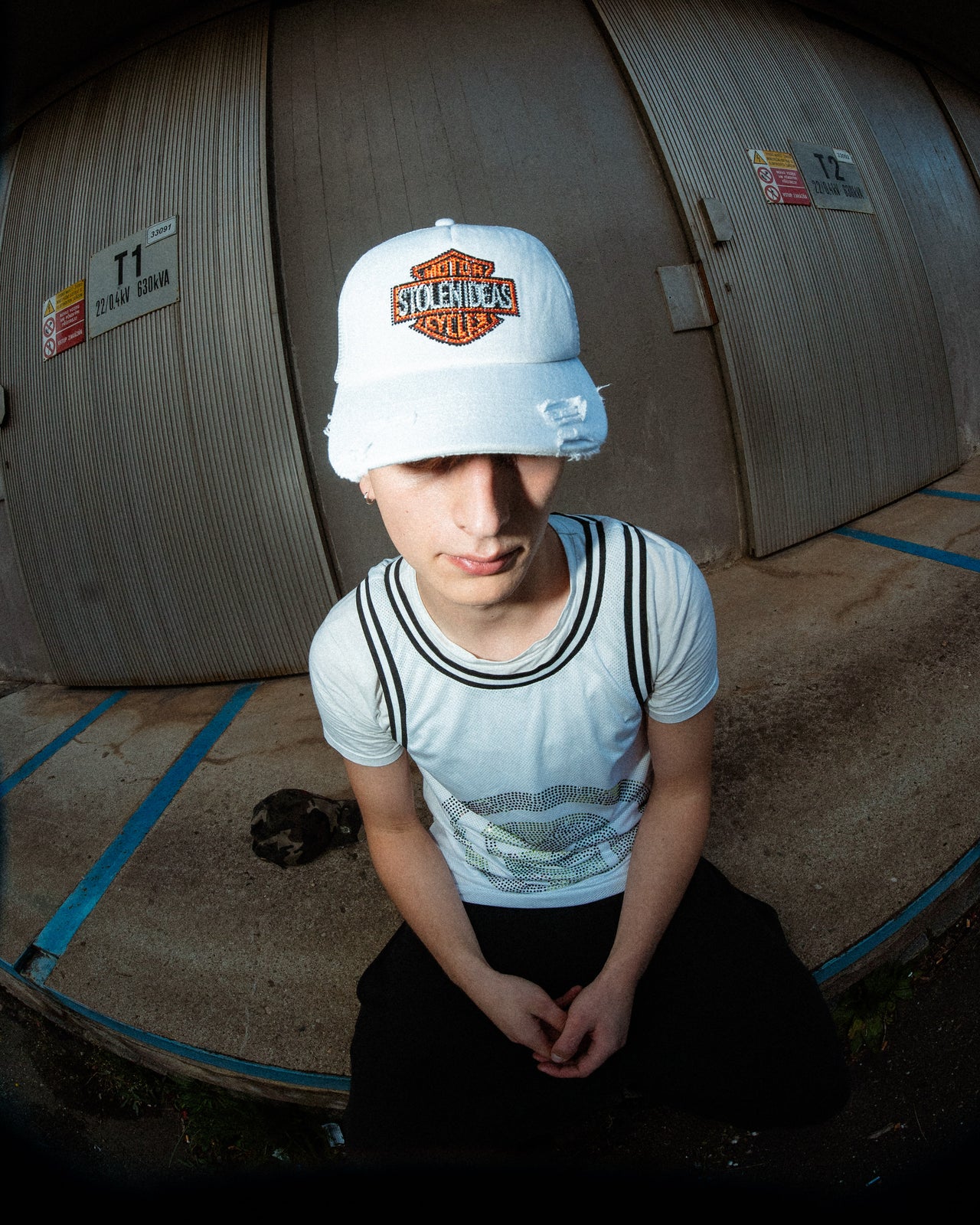 1of1 KŠILTOVKA bílá distressed Harley Davidson rhinestones logo