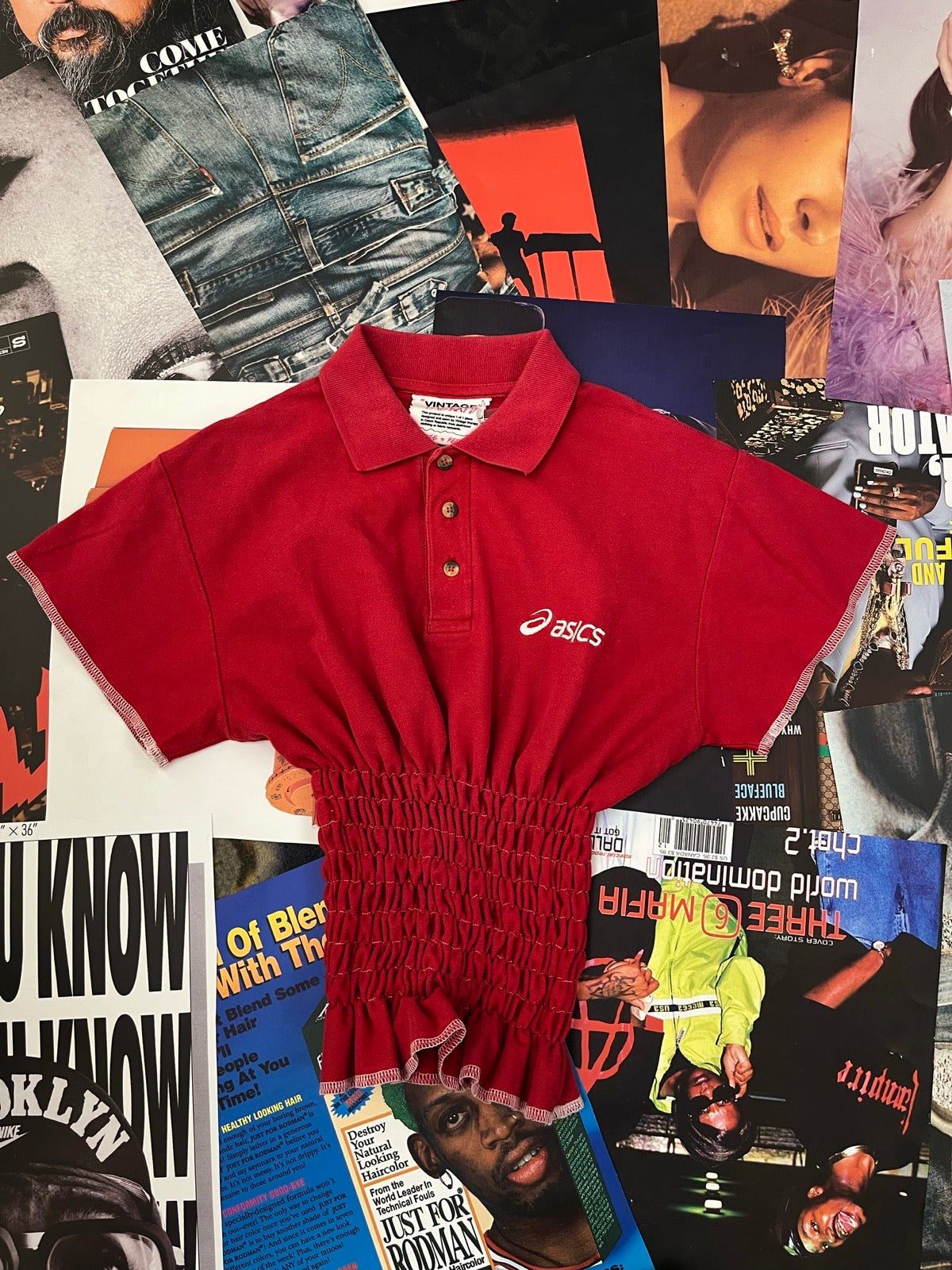 (M) Asics reworked červený žabičkovaný top s bílou výšivkou dámský