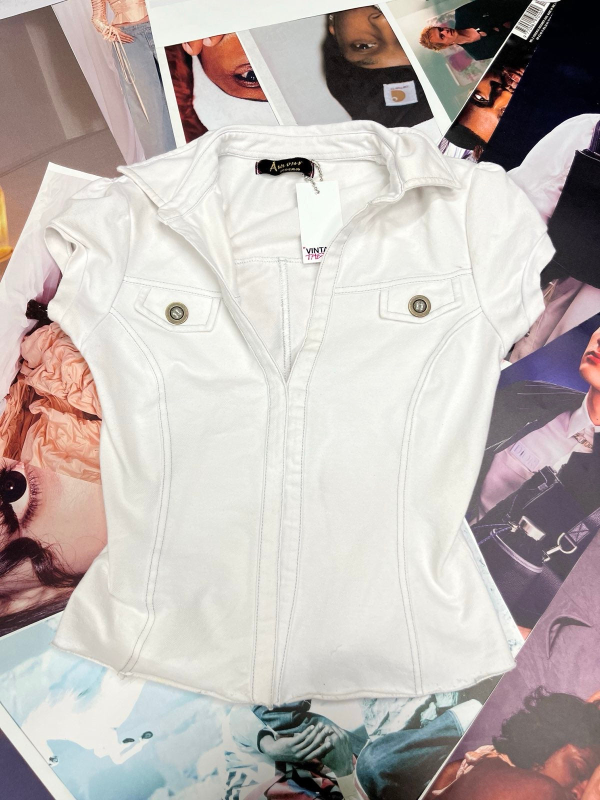 (M) Amour bílý top na knoflíky