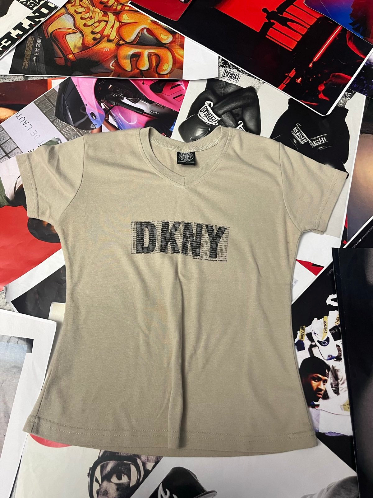 (S) DKNY triko dámské béžové DKNY logo na hrudi