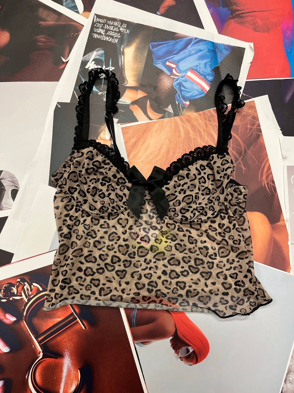 (S) Leopardí průsvitný top s černými ramínky