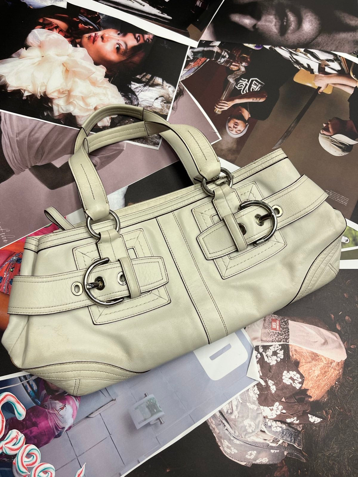 COACH kabelka bílá kožená s přezkami