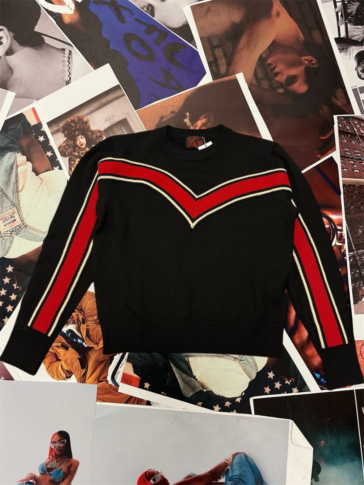 (M) Evisu dámský svetr černý s červeným logem přes celé pletení