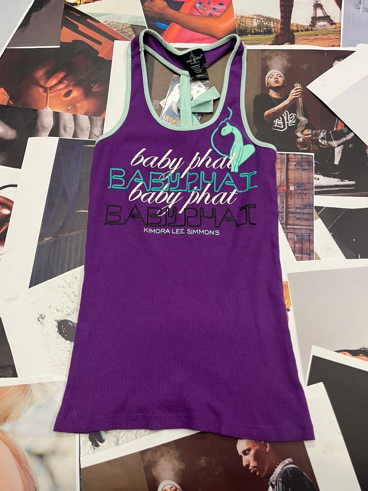 (M) Baby Phat tílko dámskéfialové s tyrkysovým lemováním a logem značky na přední straně