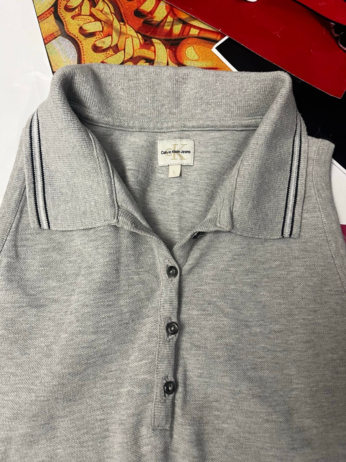 (L) Calvin Klein Jeans TÍLKO s límečkem šedé dámské