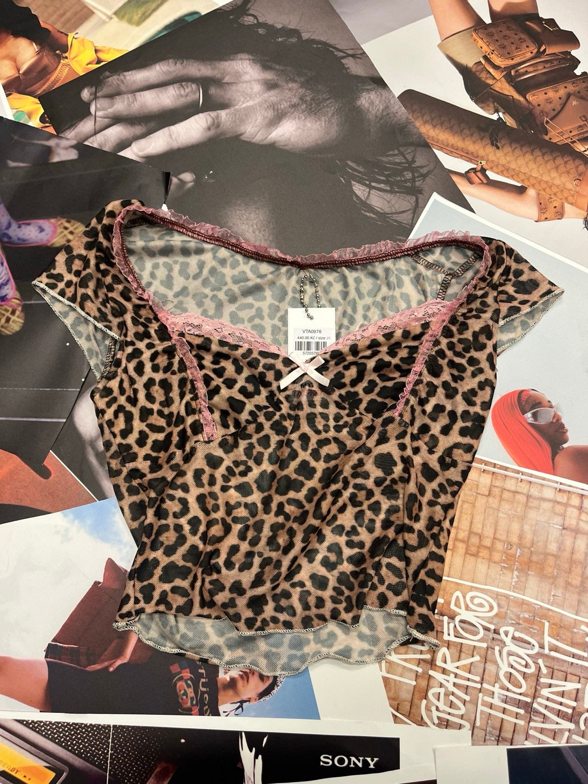(XS) Mesh top s gepardím printem a růžovou krajkou