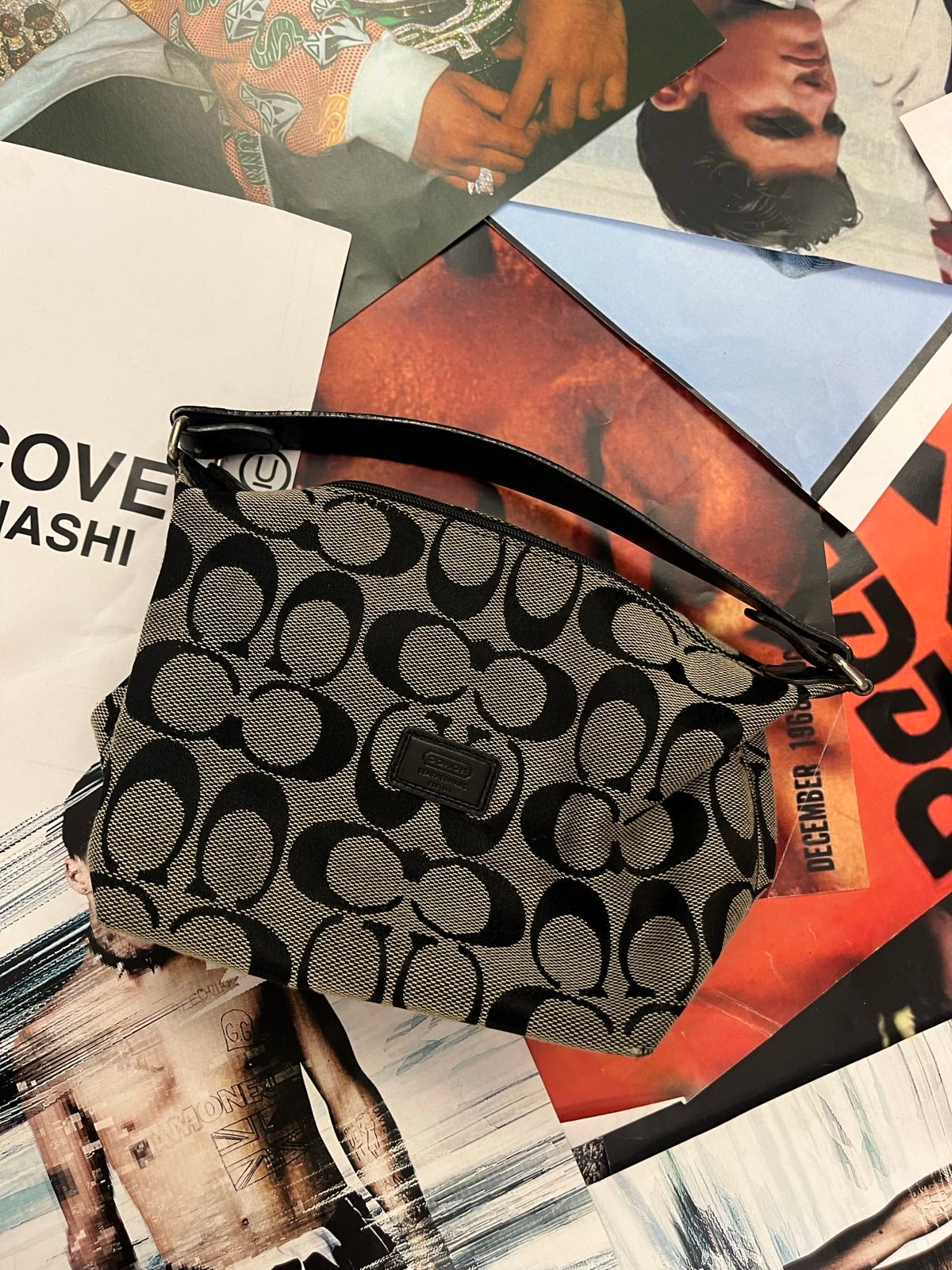 Coach kabelka malá černobílá s černým vnitřkem