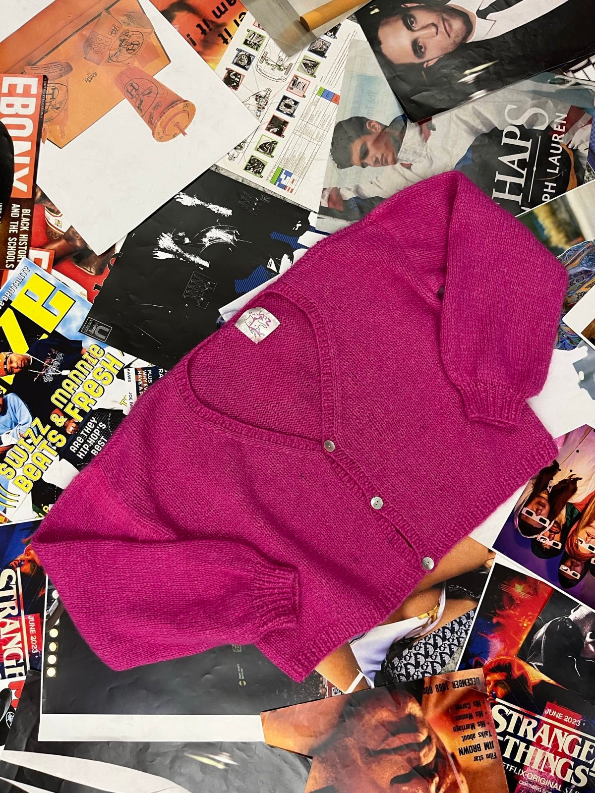 (One Size) Tmavě ružový svetřík na knoflíky