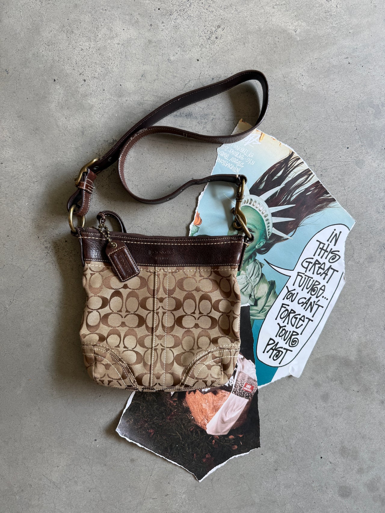 Coach monogram canvas crossbody kabelka – hnědá