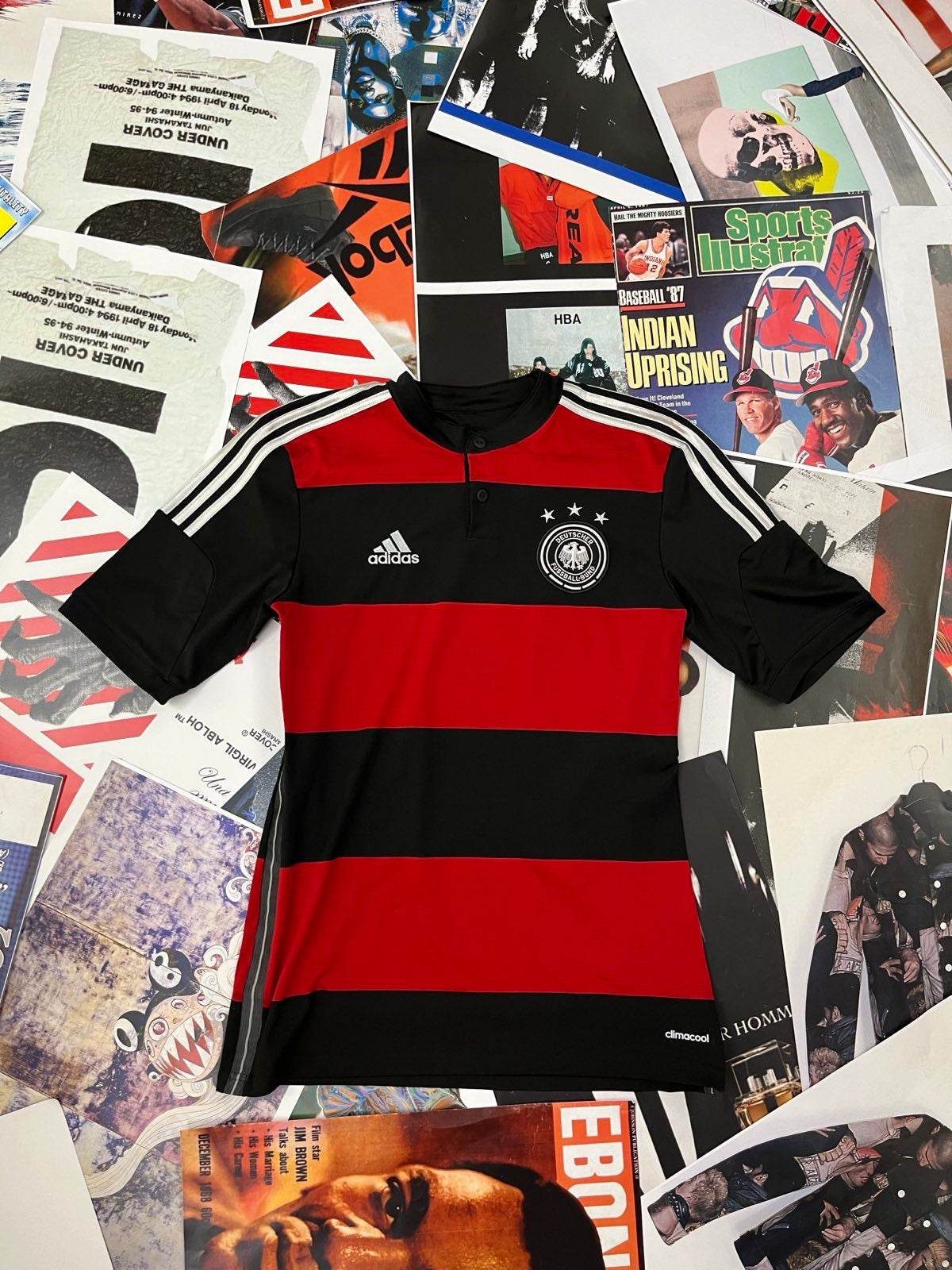 (L) Adidas červeno-černý Německo