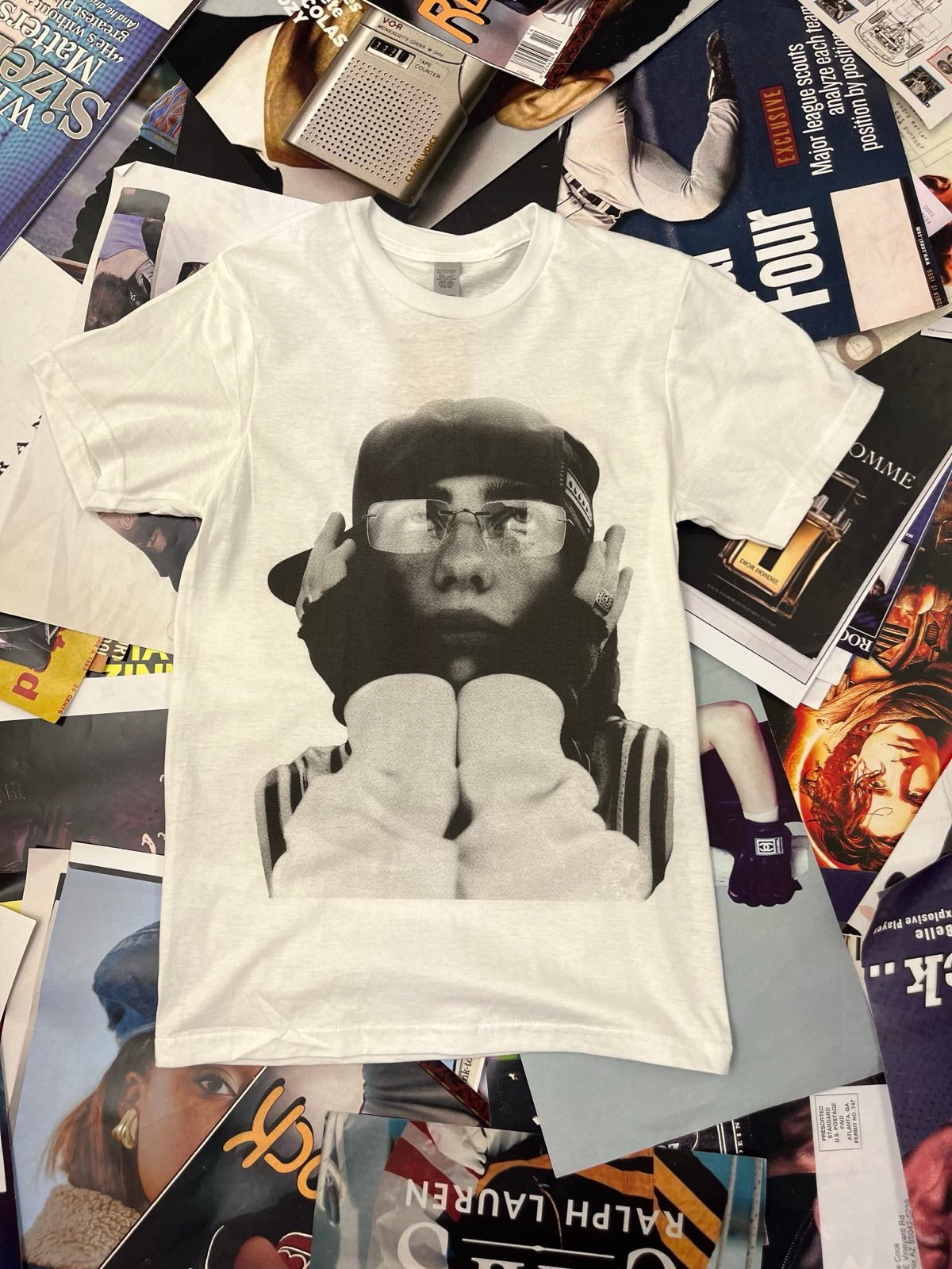 (XS) Triko BOOTLEG bílé s černým sítotiskem Billie Eilish