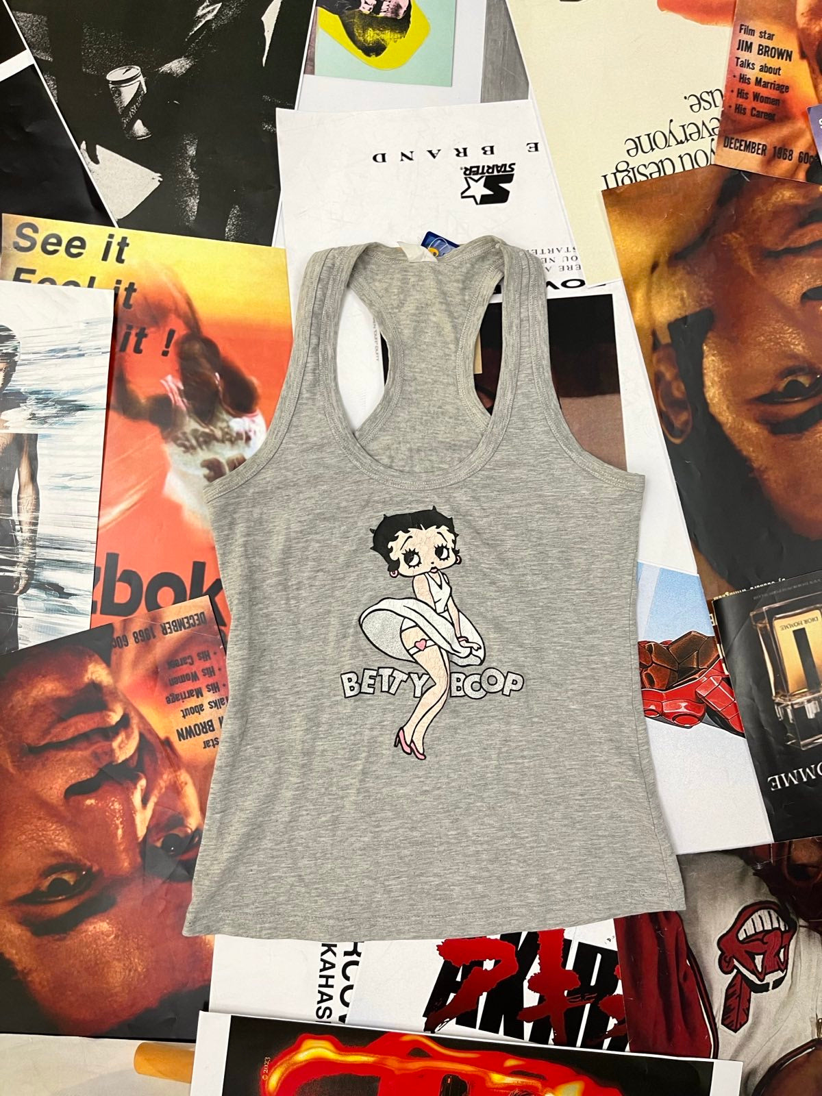 Betty Boop TÍLKO šedé dámské s potiskem Betty s vyhrnutou sukní S