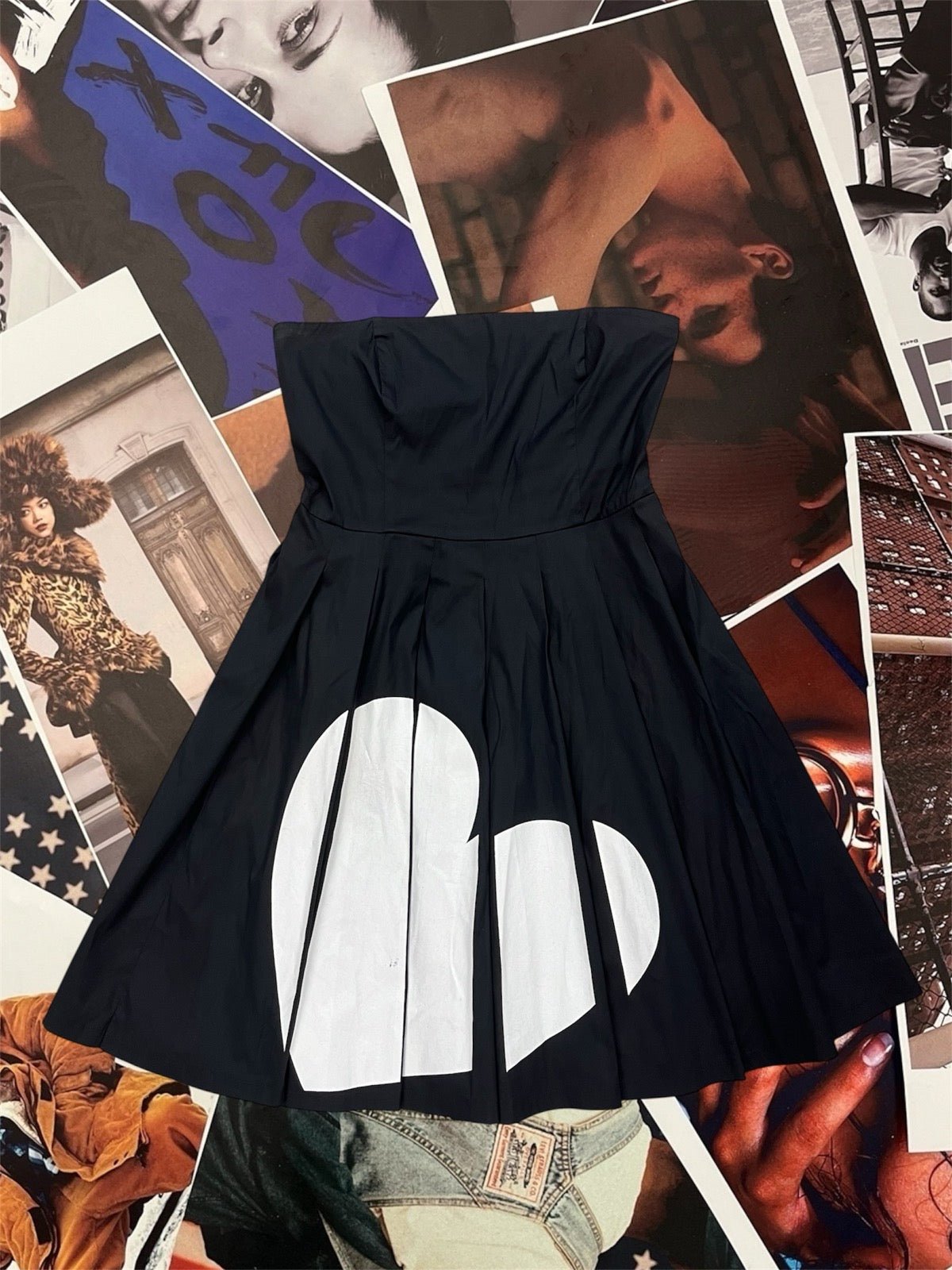 (L) Love Moschino černé šaty bez ramínek s maxi srdcem