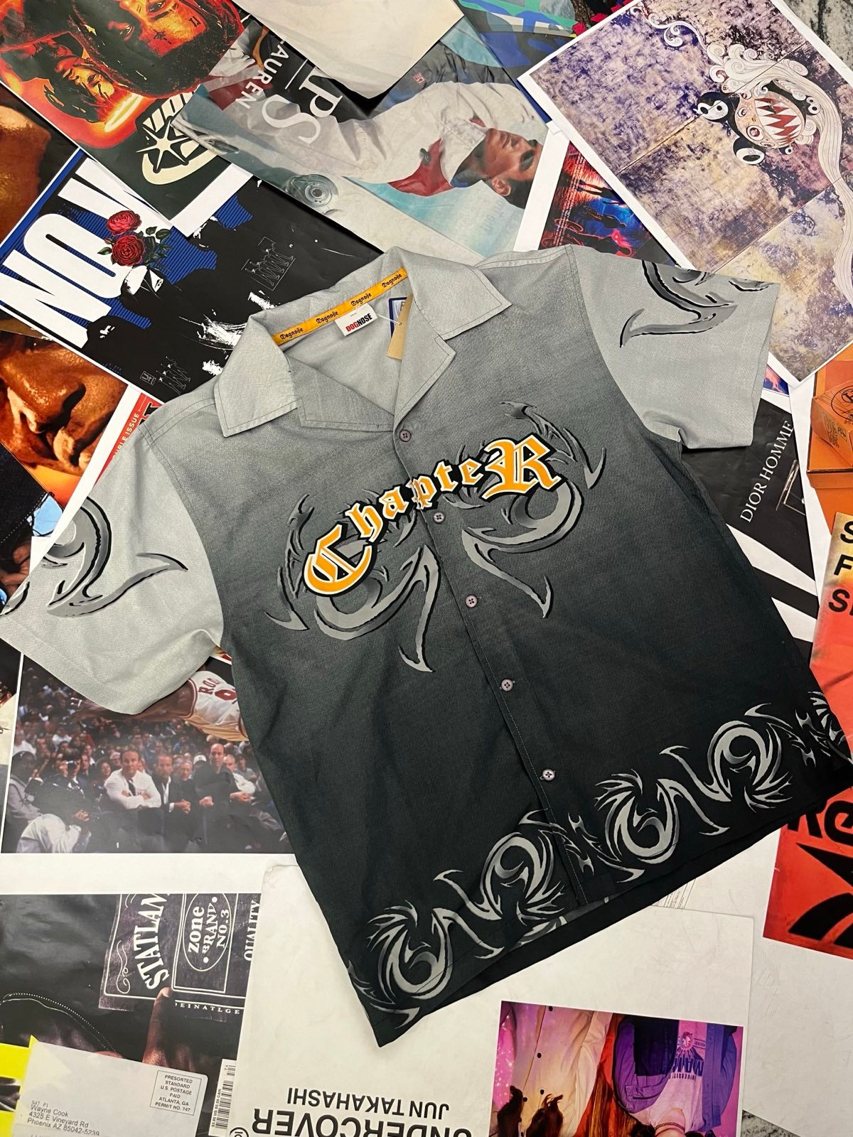 (S) Dognose KOŠILE pánská šedá s krátkým rukávem s oranžovým nápisem Chapter