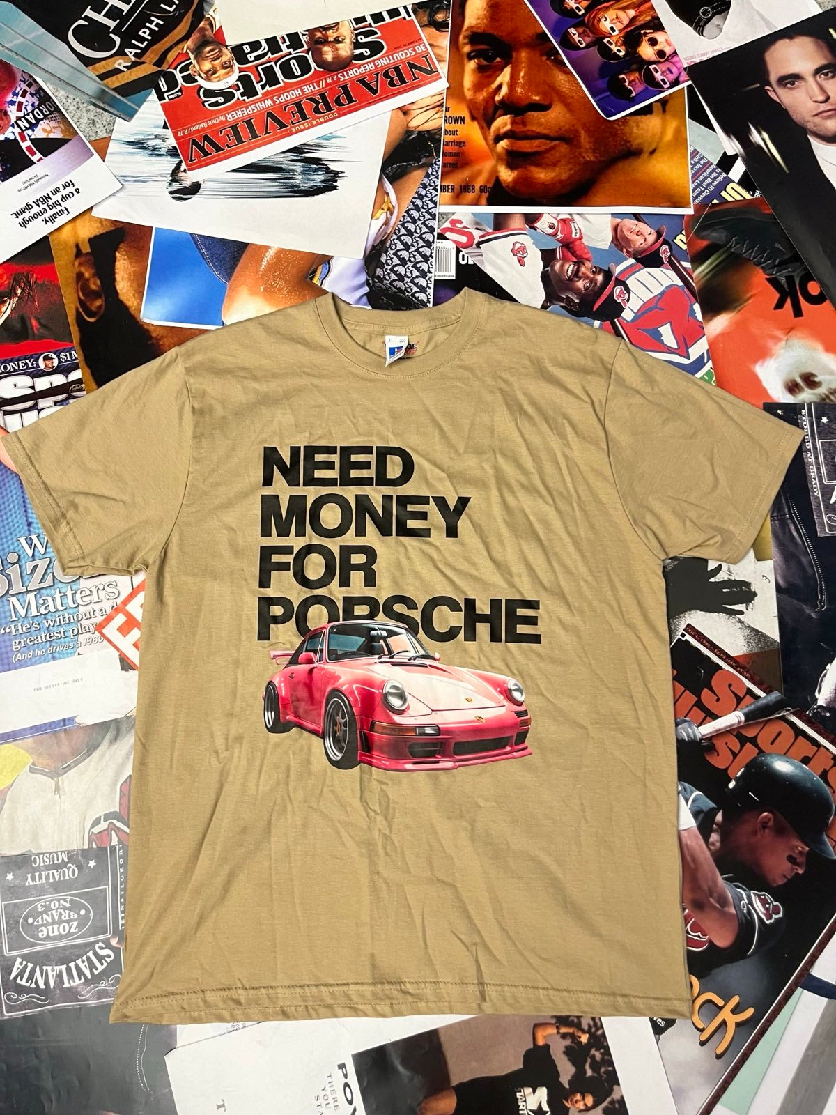 BOOTLEG triko hnědé nápis Need money for Porsche a růžové Porsche