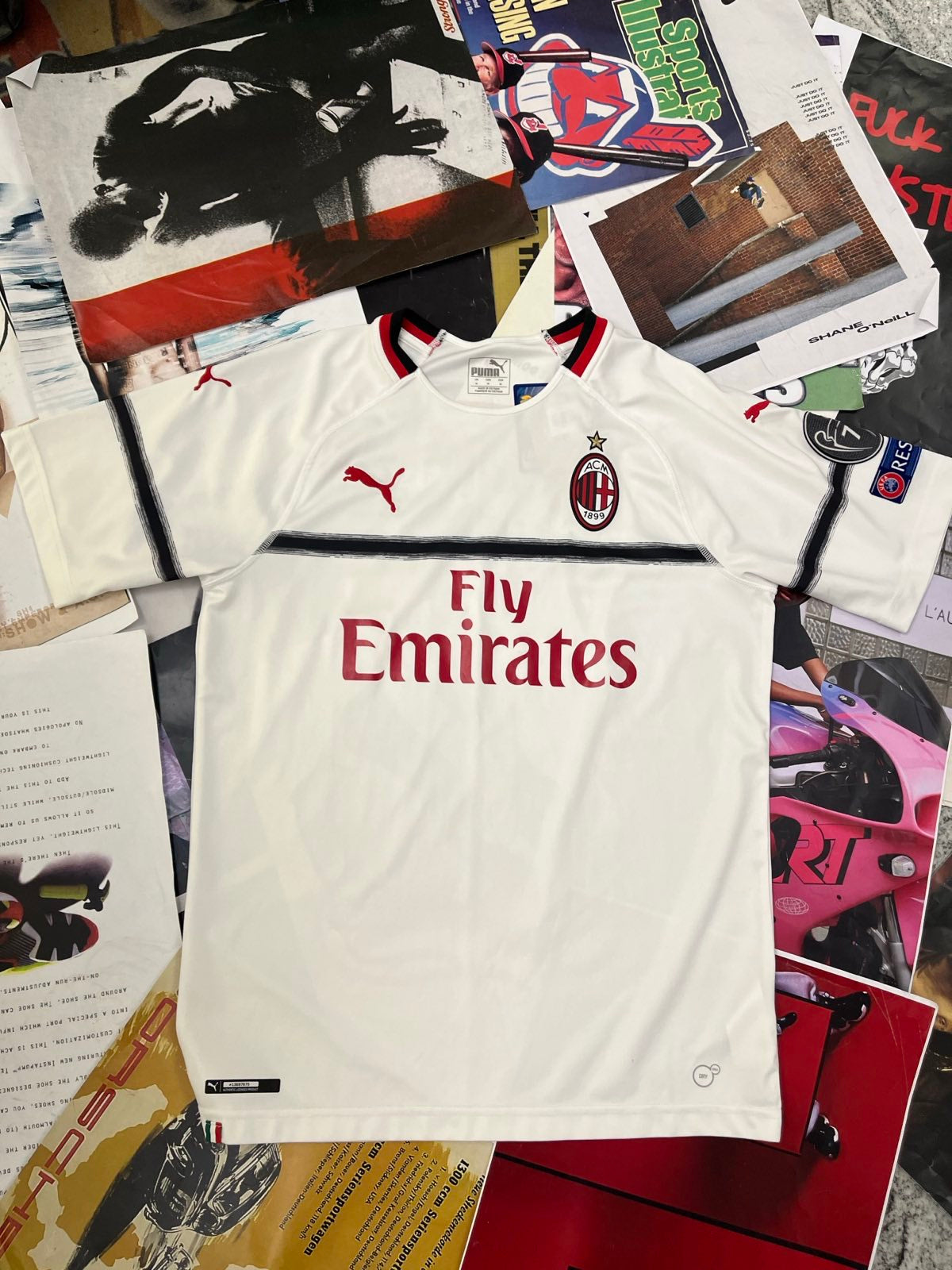 (M) Puma x Fly Emirates dres bílý AC Milan