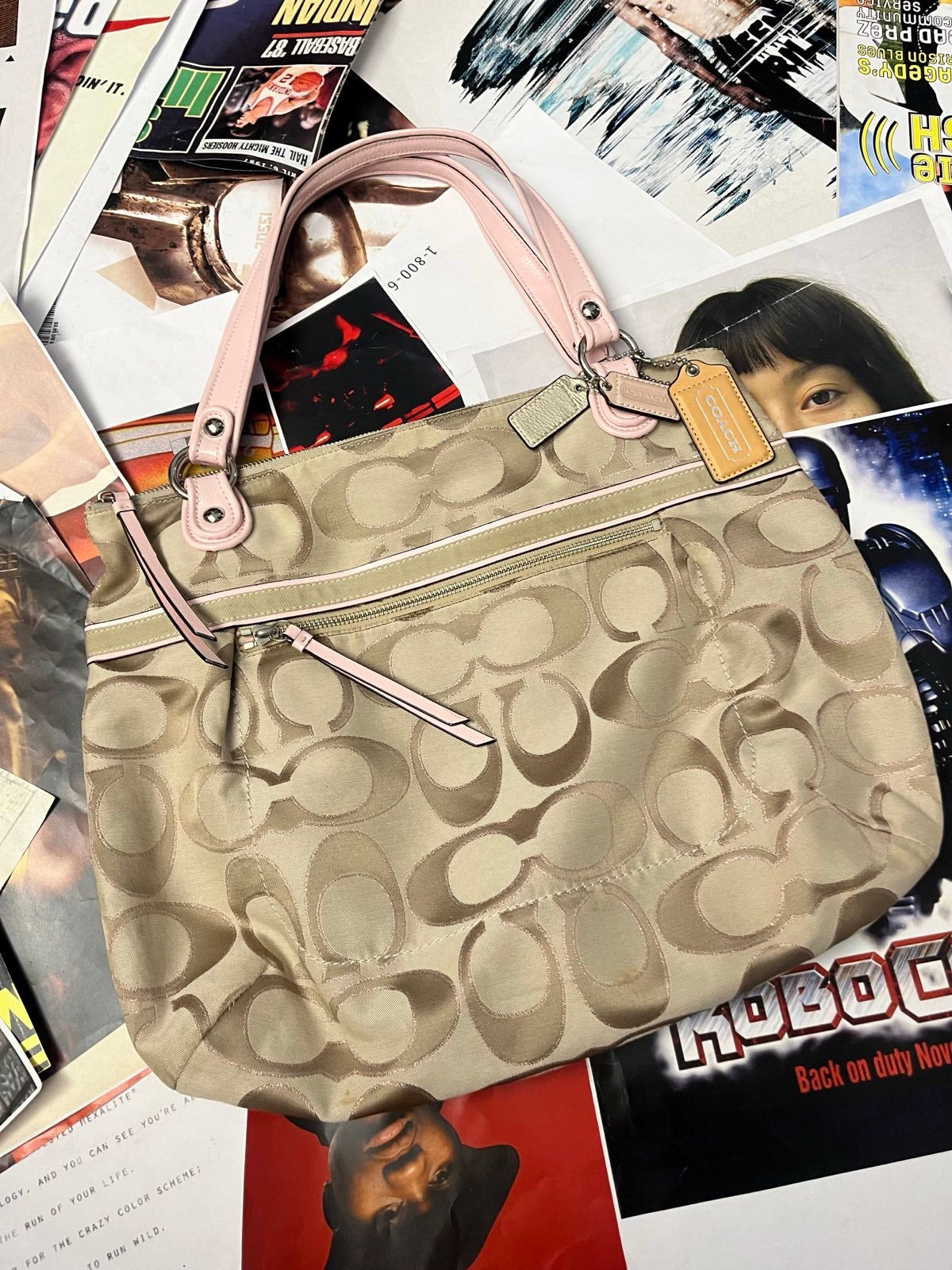 COACH kabelka velká světle béžová se světle růžovými detaily