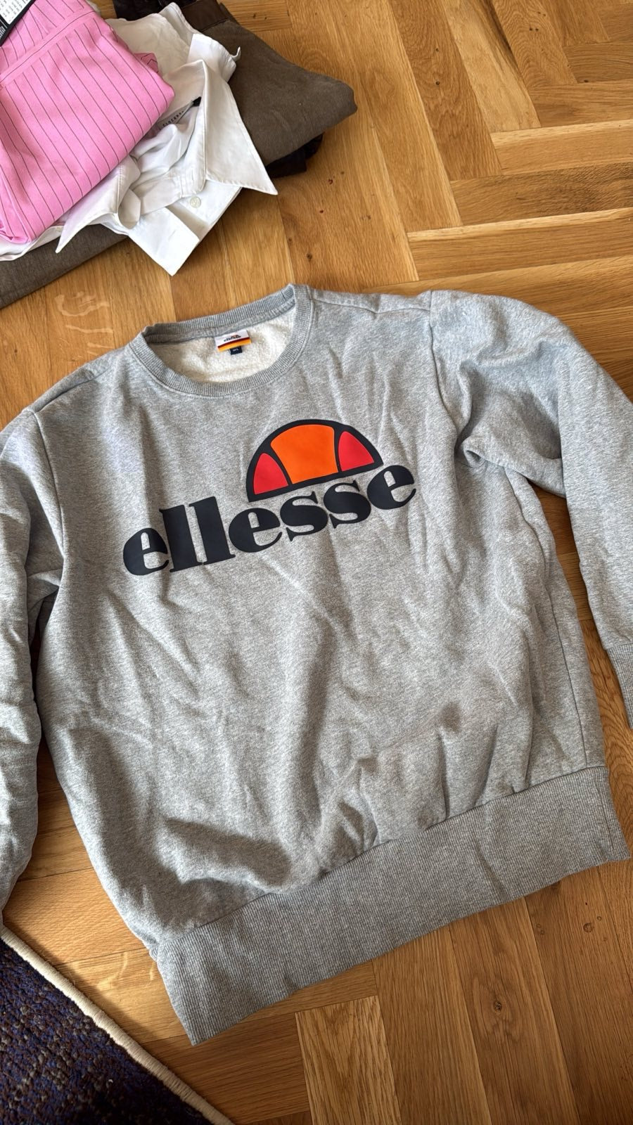 Ellese crewneck šedý pánský s logem na hrudi L