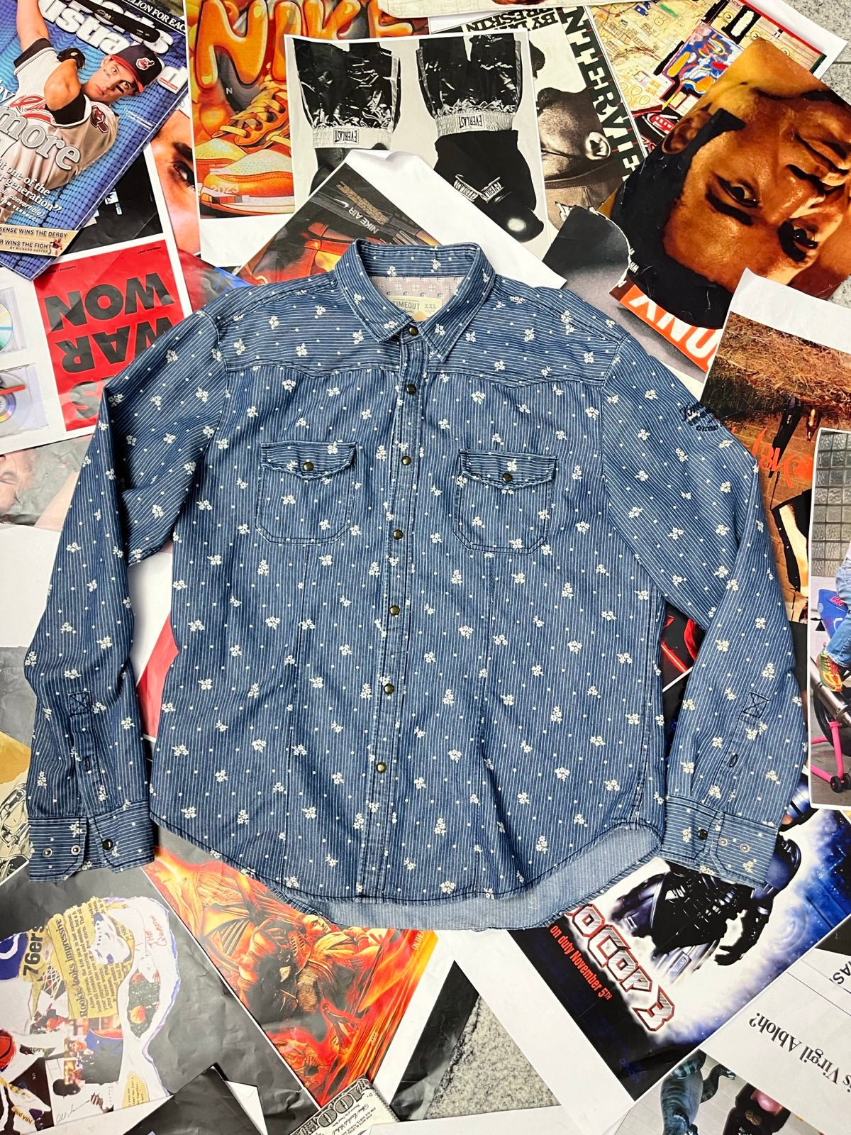 (2XL) TIME OUT modrá košile s bílými květy all over