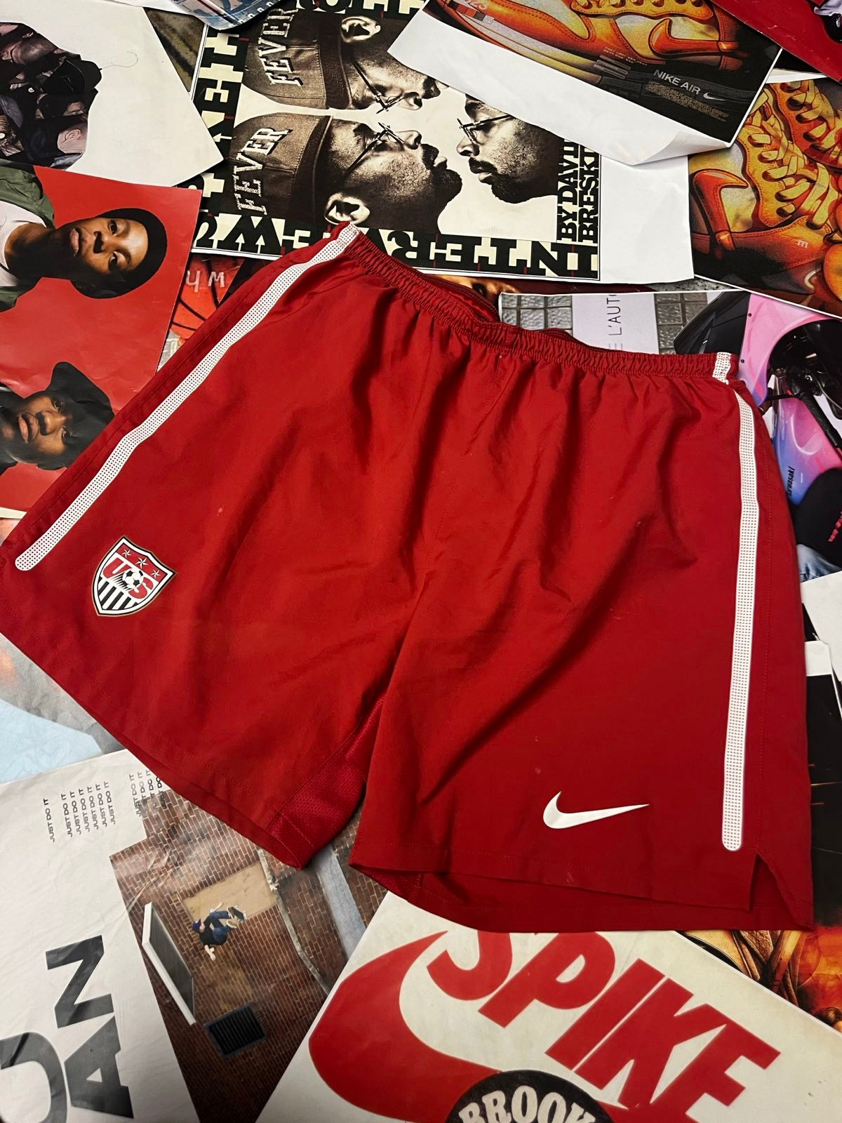 (L) Nike kraťasy červené pánské US fotbal nášivka