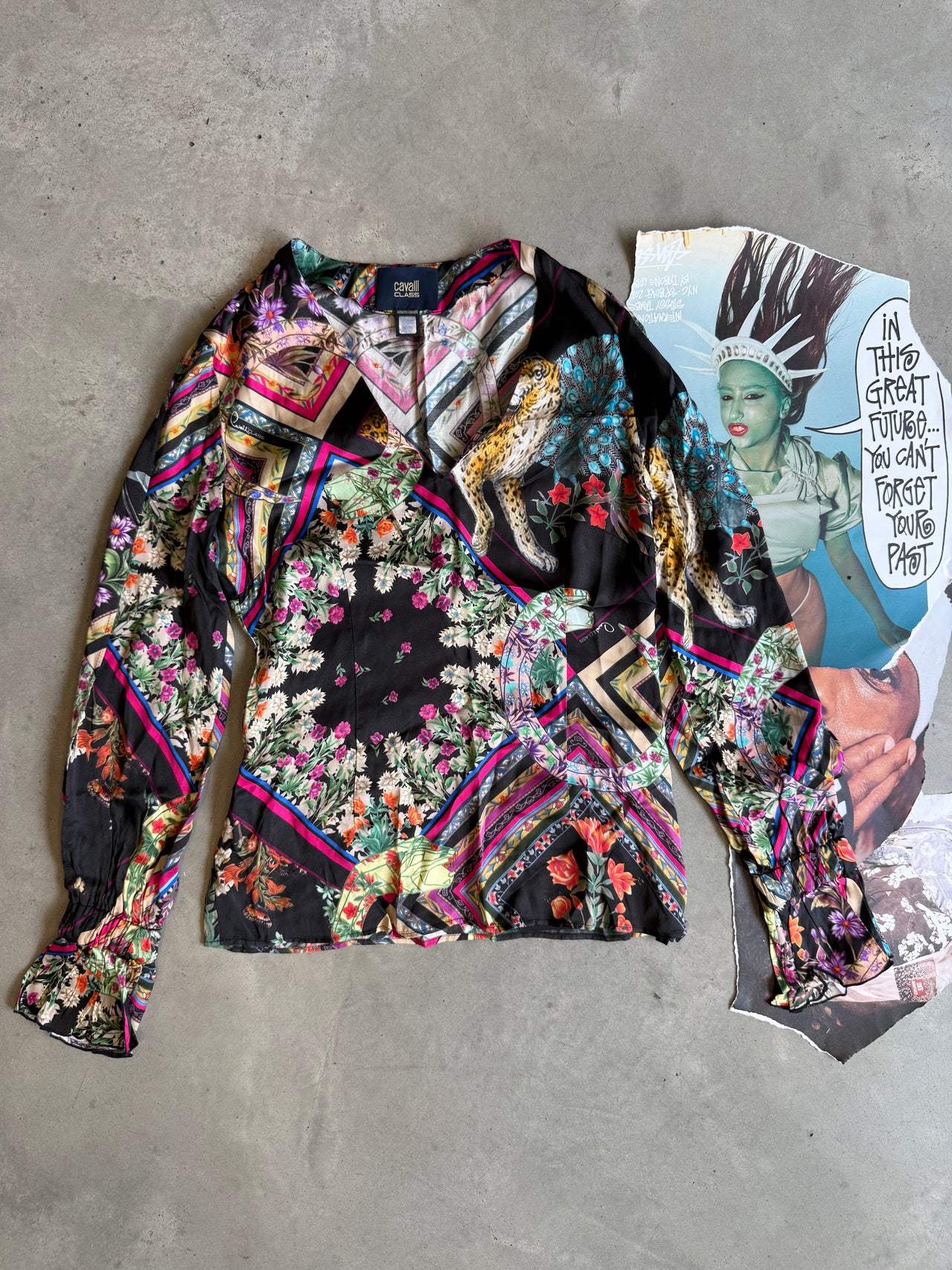 (S) Roberto Cavalli Class saténová halenka s leopardím a květinovým potiskem