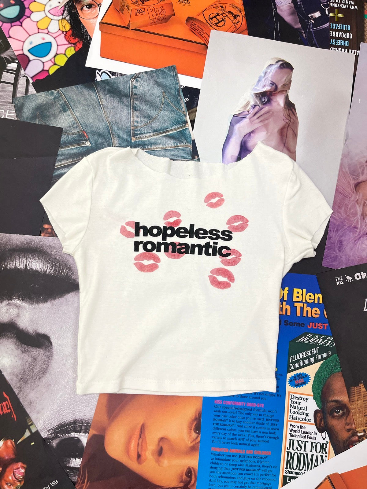 (S) Bílé dámské babytee s nápisem hopeless romantic