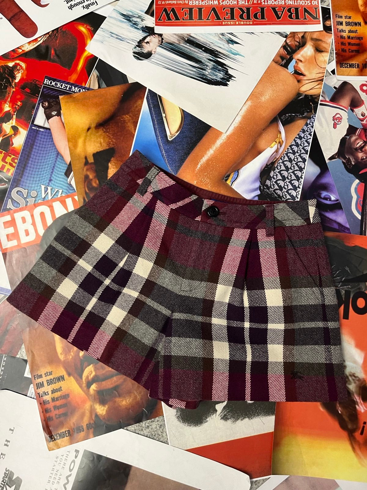 Burberry London Blue Label ŠORTKY vlněné fialové kárované M