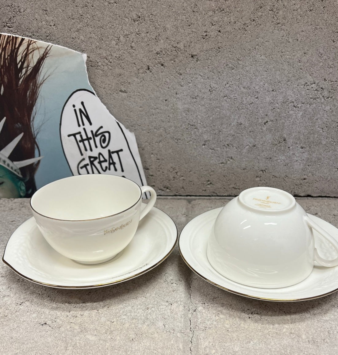 Yves Saint Laurent porcelánový set (dva hrníčky a dva talířky)