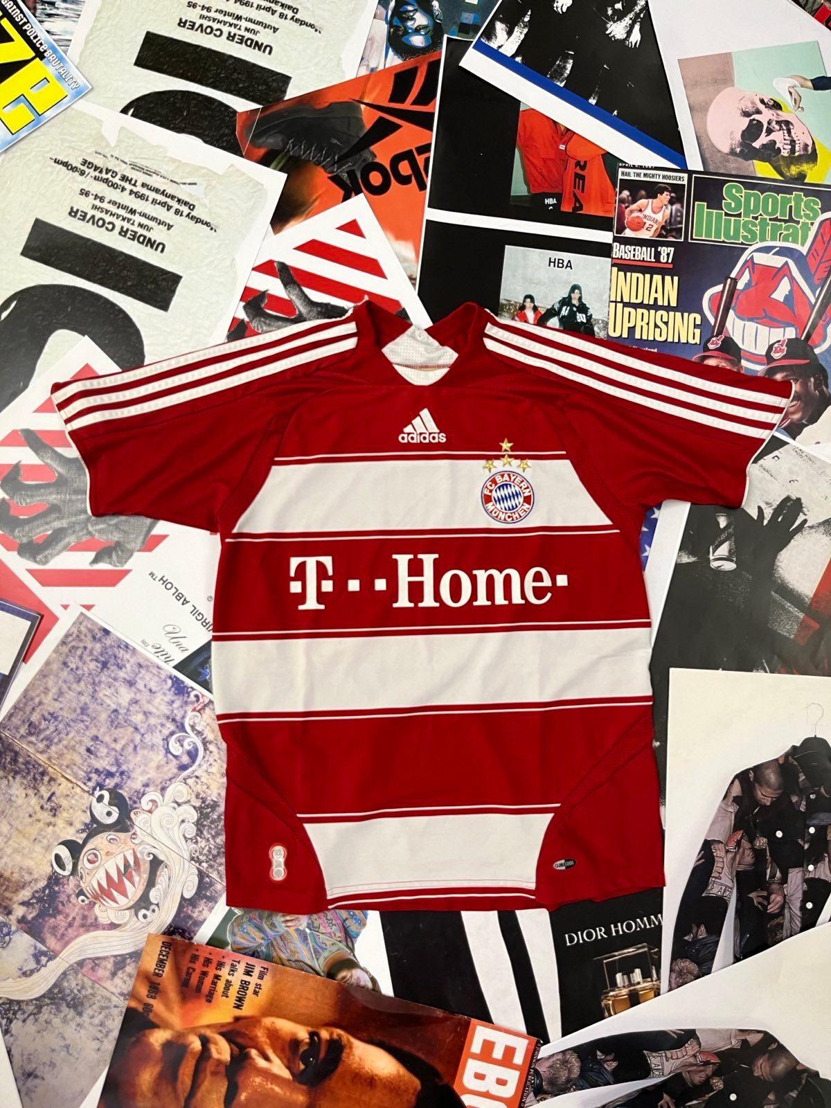 (S) Adidas dres červeno-bílý FCB T-home