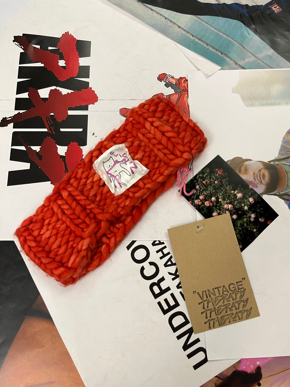 Pletená čelenka cihlová barva OS