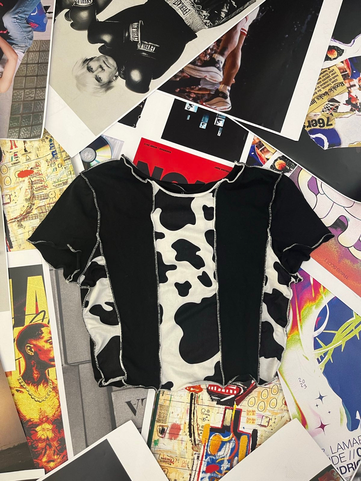 Crop top černý s černobílým cow printem S