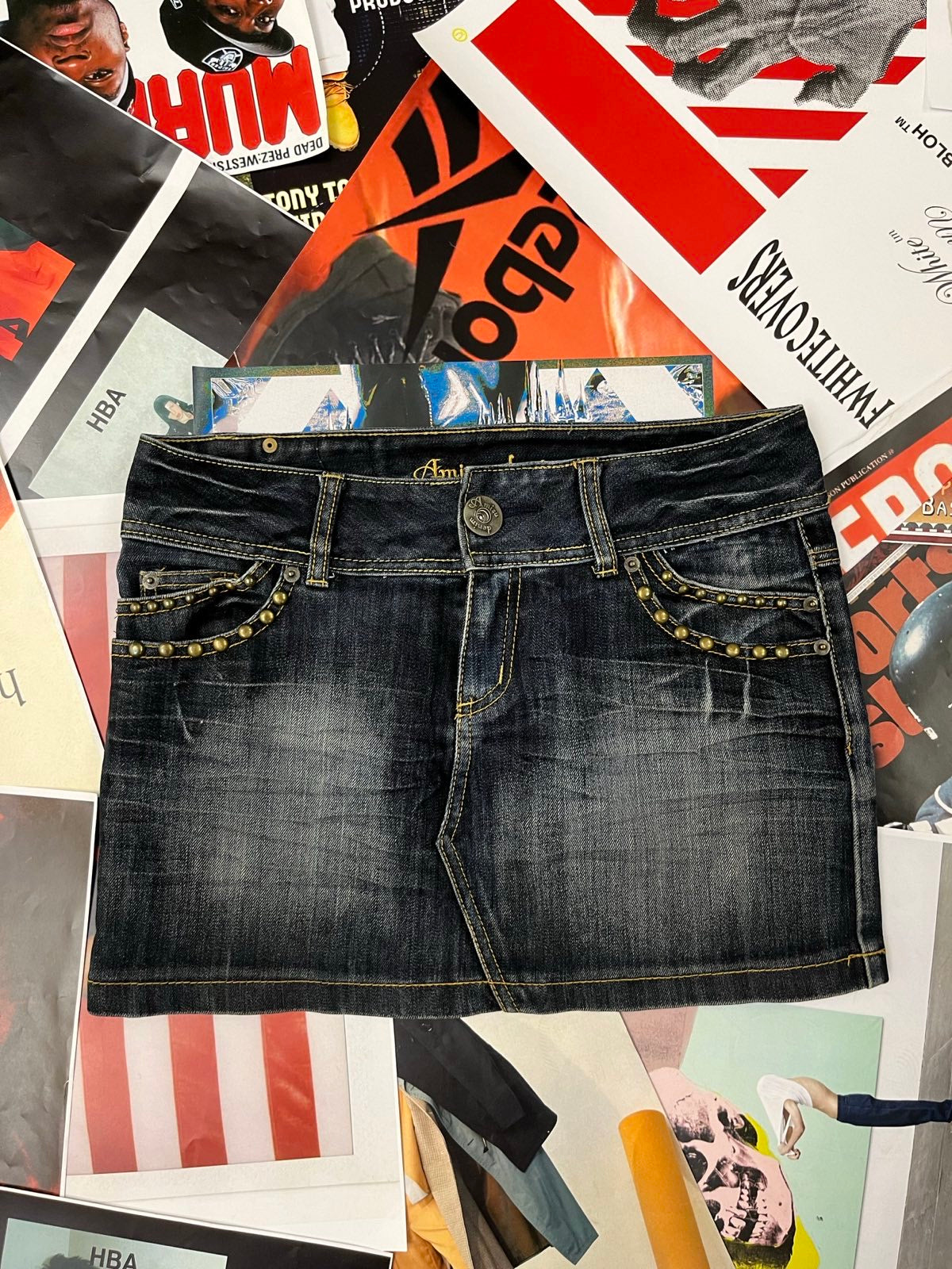 (M) Amisu Denim SUKNĚ tmavý denim se zlatými kamínky na kapsách