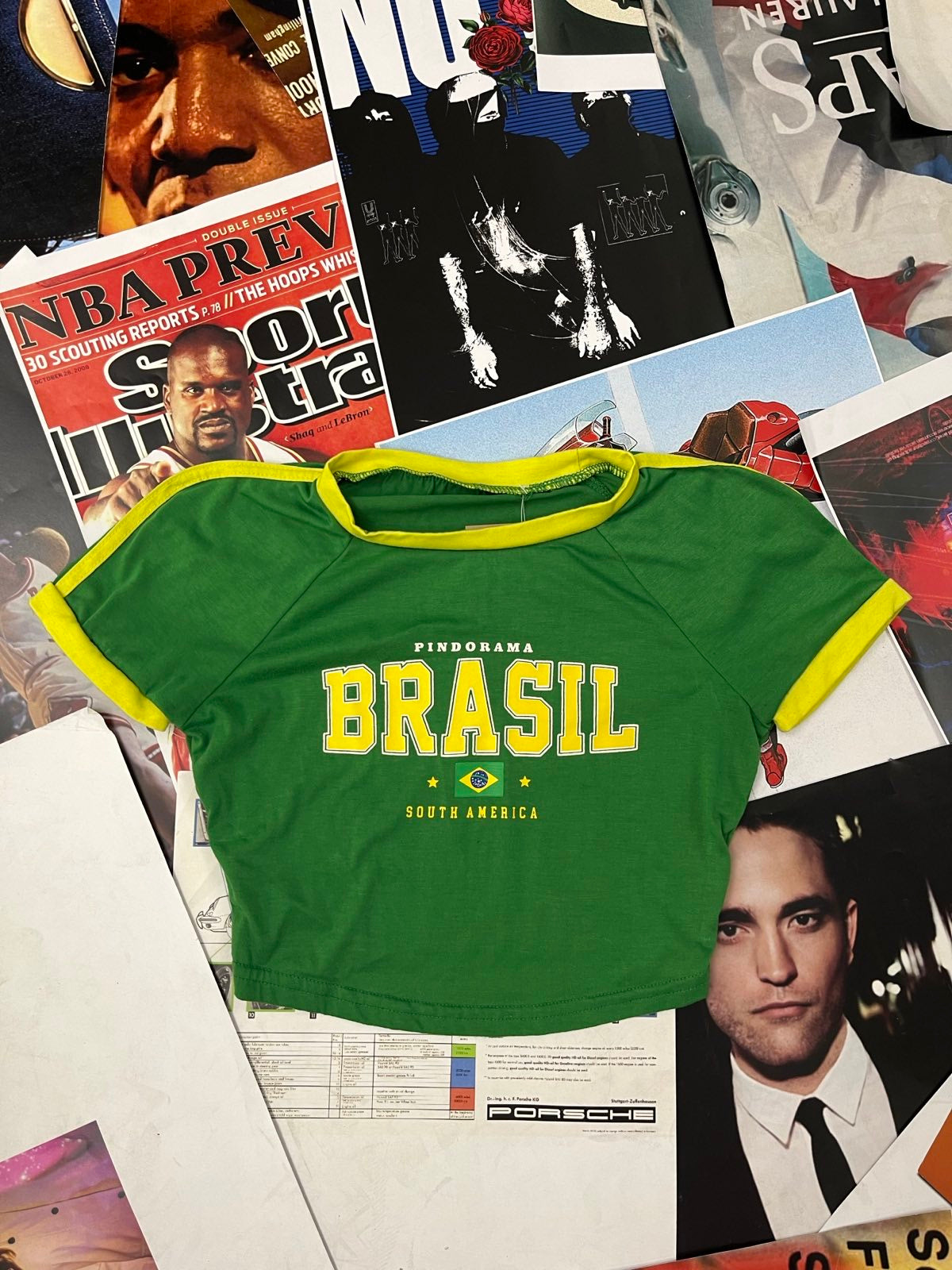 (XS) CROP TOP zelený s nápisem Brazil