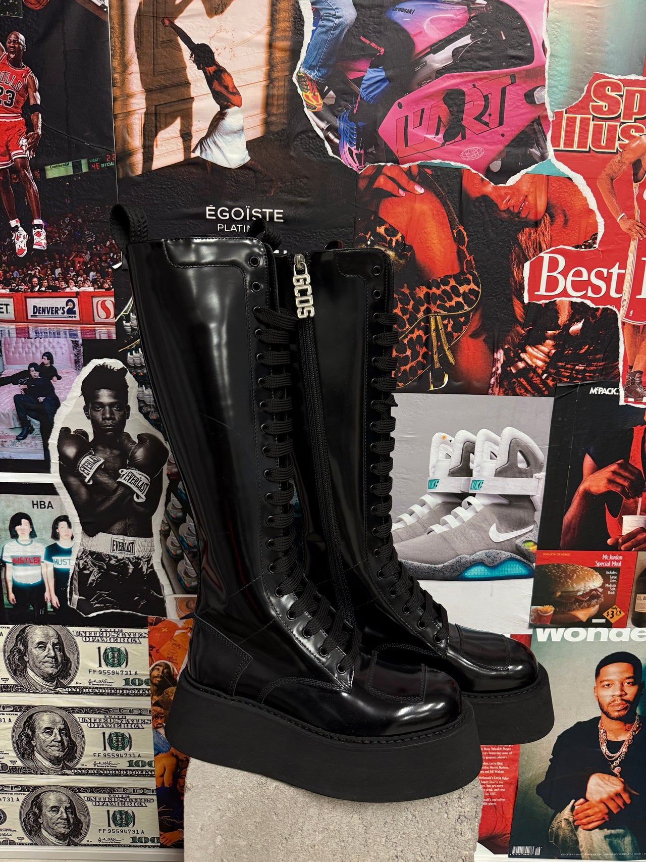 (37) GCDS černé lesklé vysoké kozačky na zip, vepředu vázání