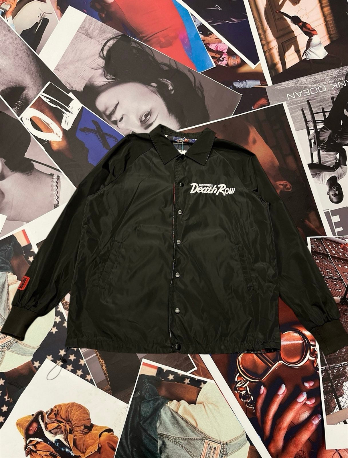 (XL) Death Row Records šustákovka černá s výšivkou značky na srdci