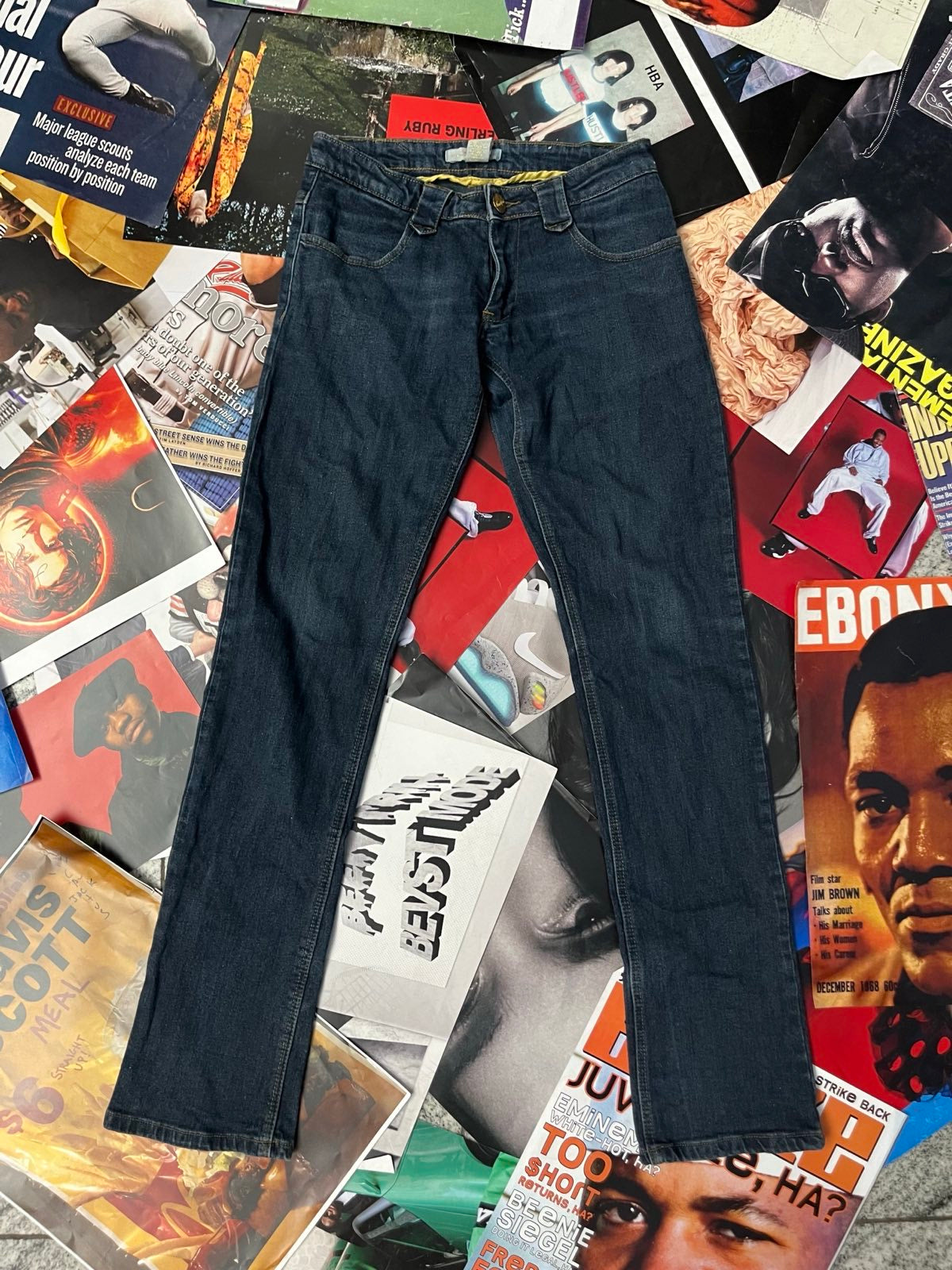 Southpole DŽÍNY tmavě modrý denim, výšivky Southpole na zadních kapsách XS