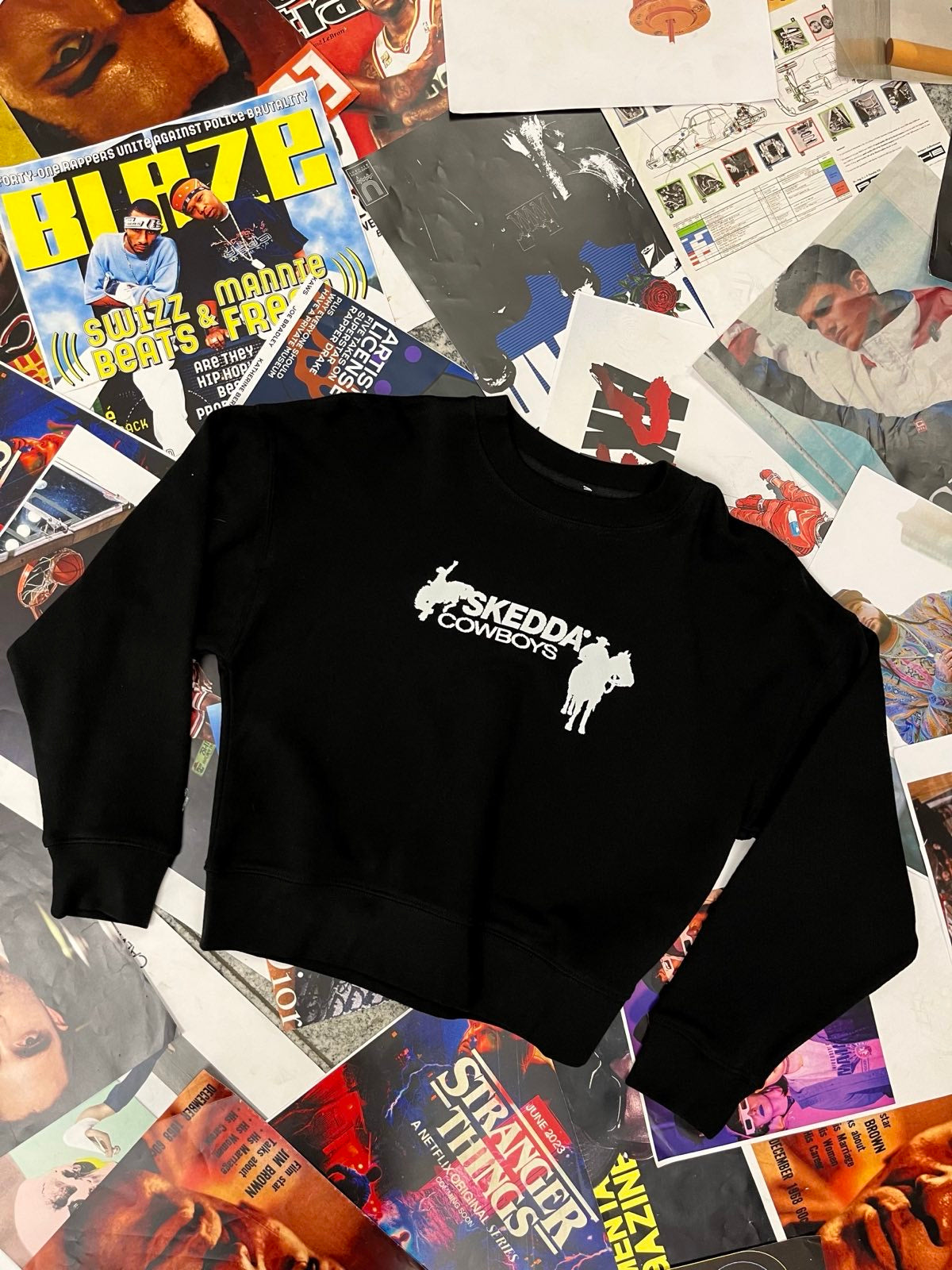 CREWNECK Skedda Cowboys černý