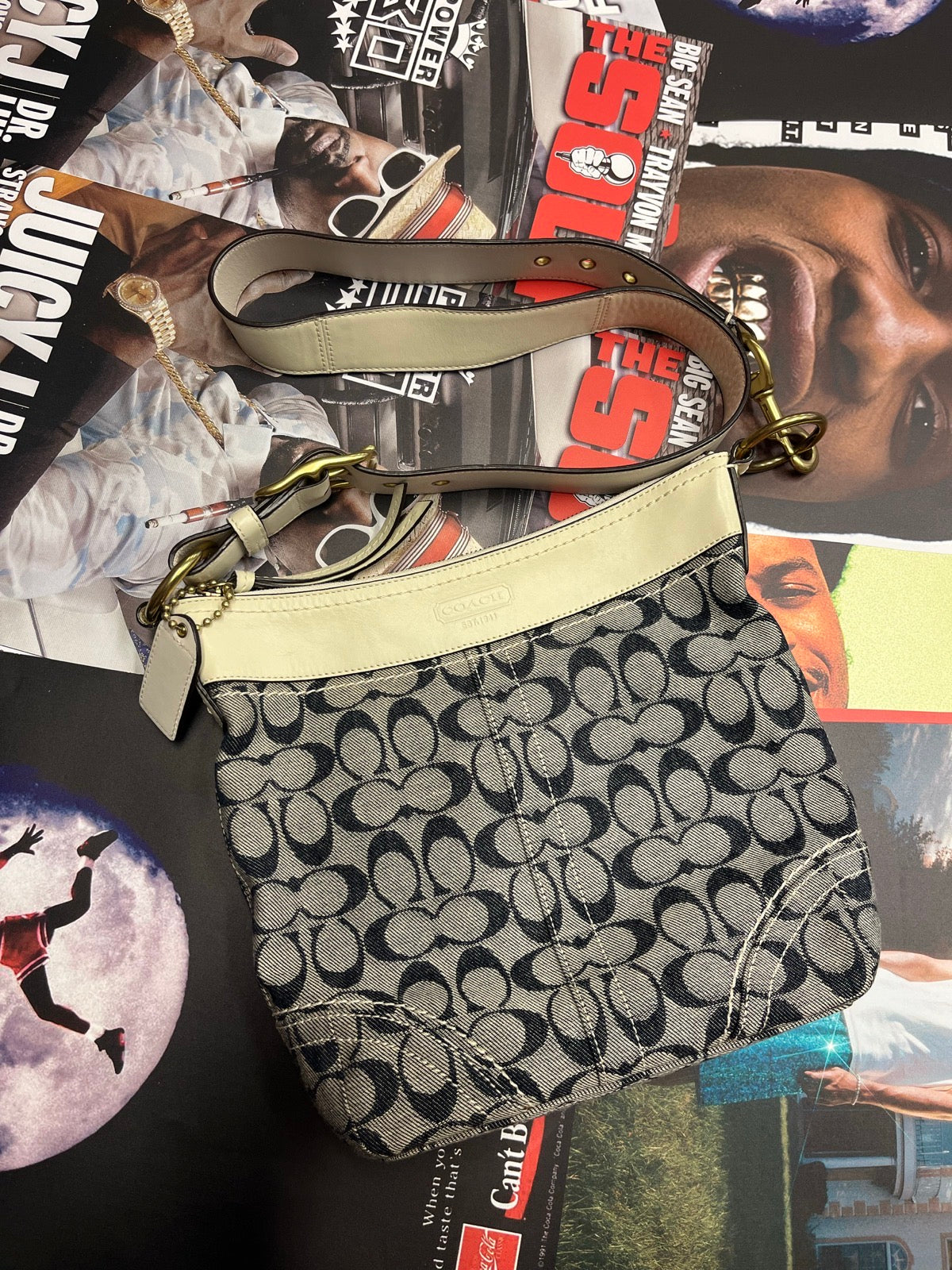 Coach kabelka denim modrá s monogramem a bílými detaily