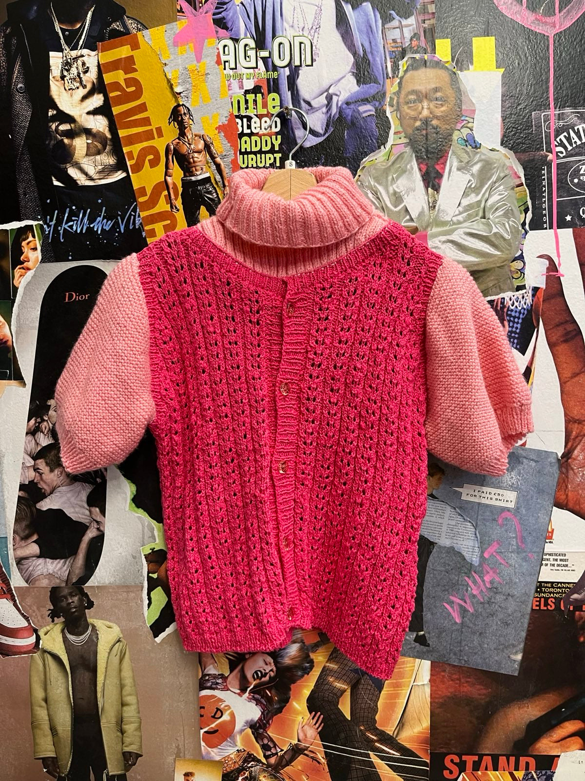 Růžový cropped světřík s rolákem, na knoflíky, S