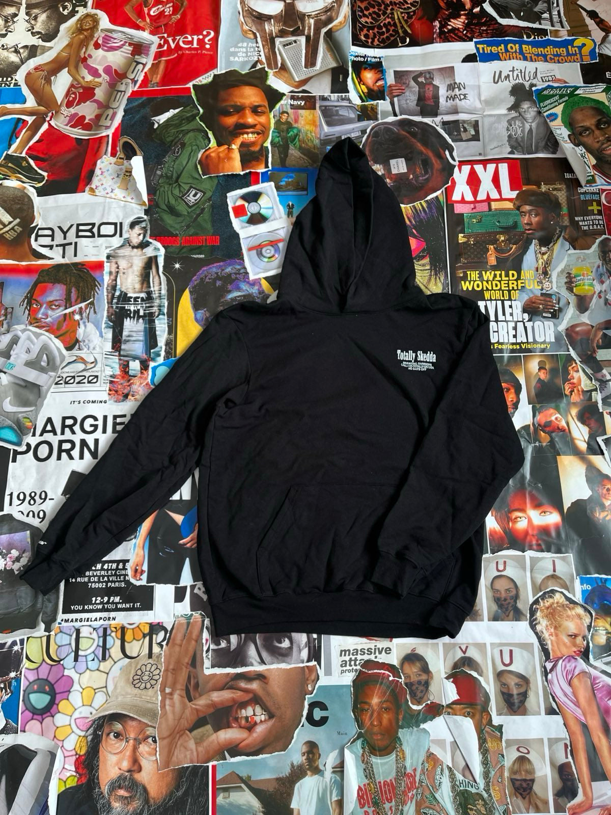 HOODIE černá Vt x Skedda Breaking Barriers S
