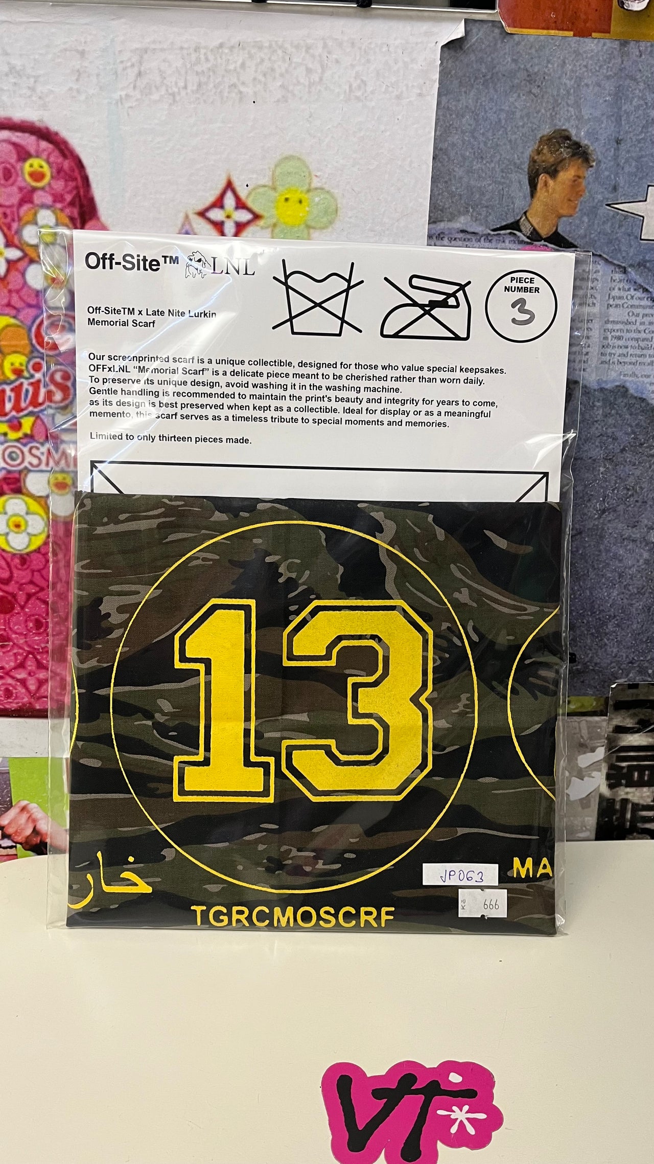 13 šátek camo