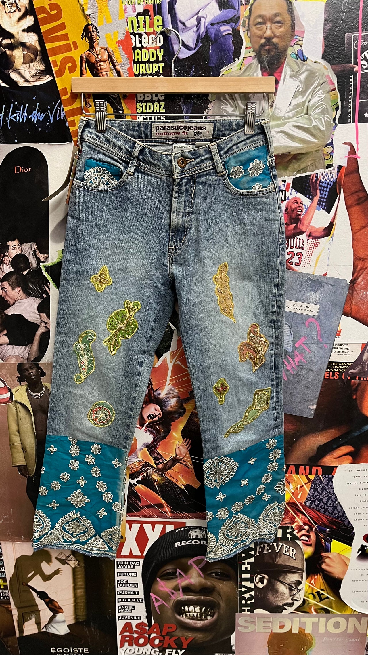 Parasuco jeans džíny s nášivkama listů a květin s flitrama XS