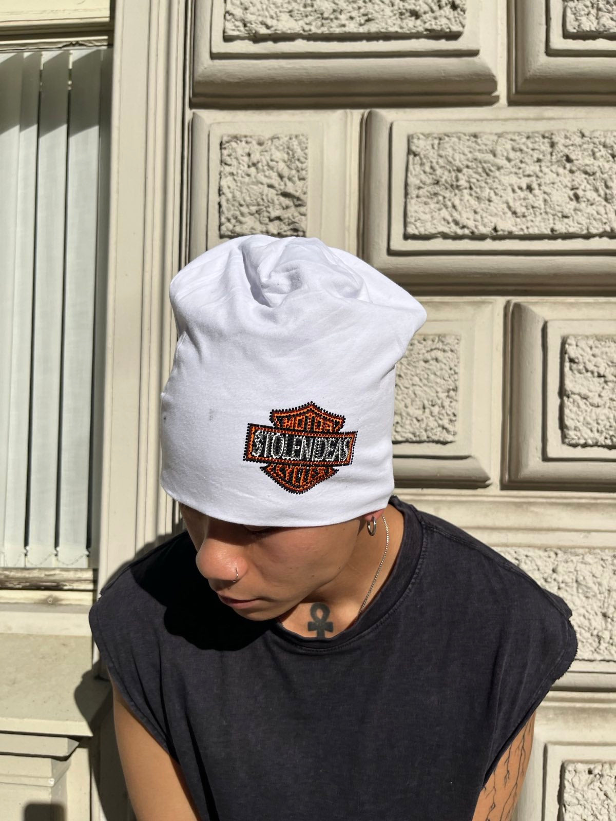 1of1 BEANIE bílá Harley Davidson rhinestones logo