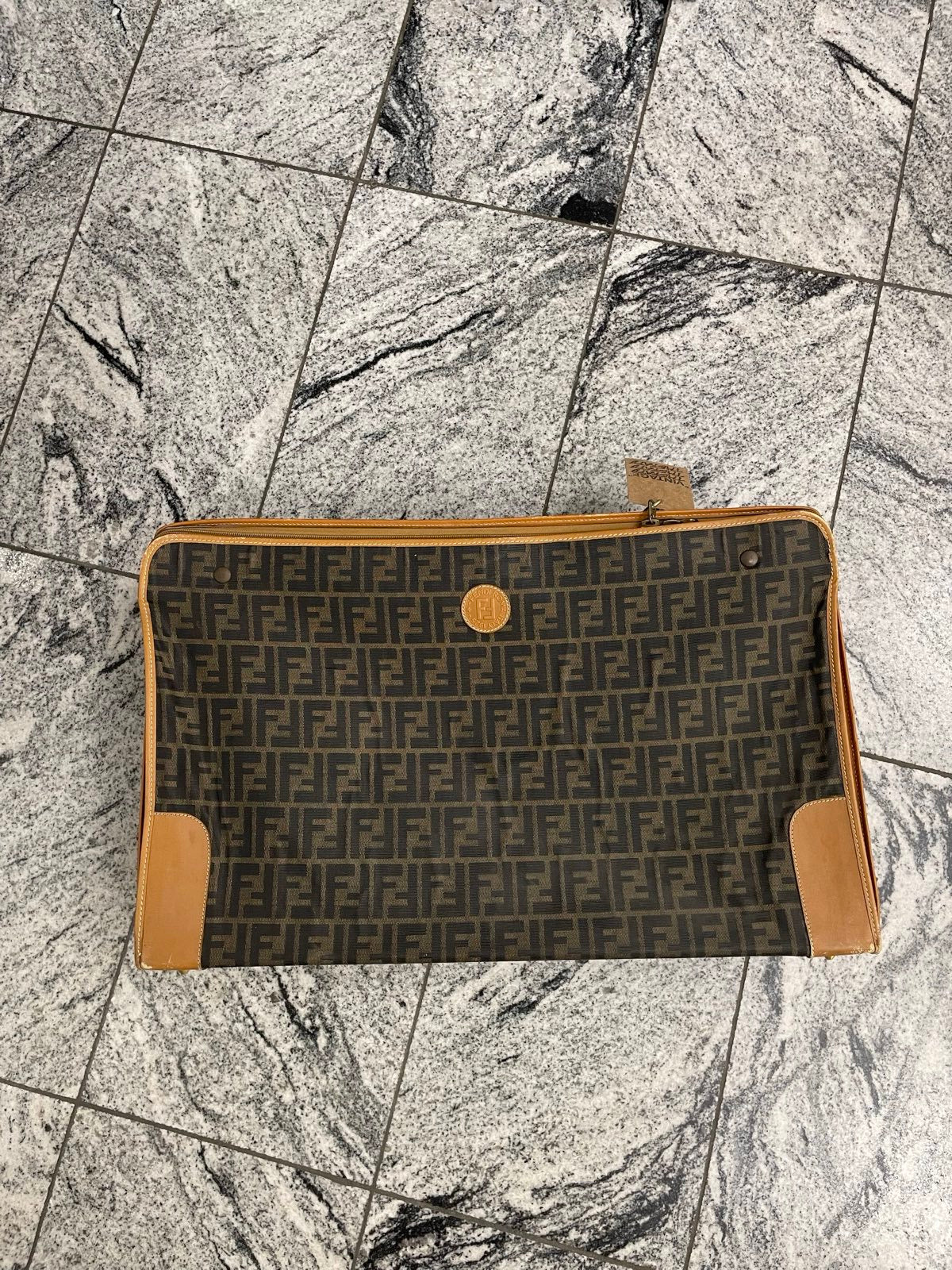 Fendi kufr