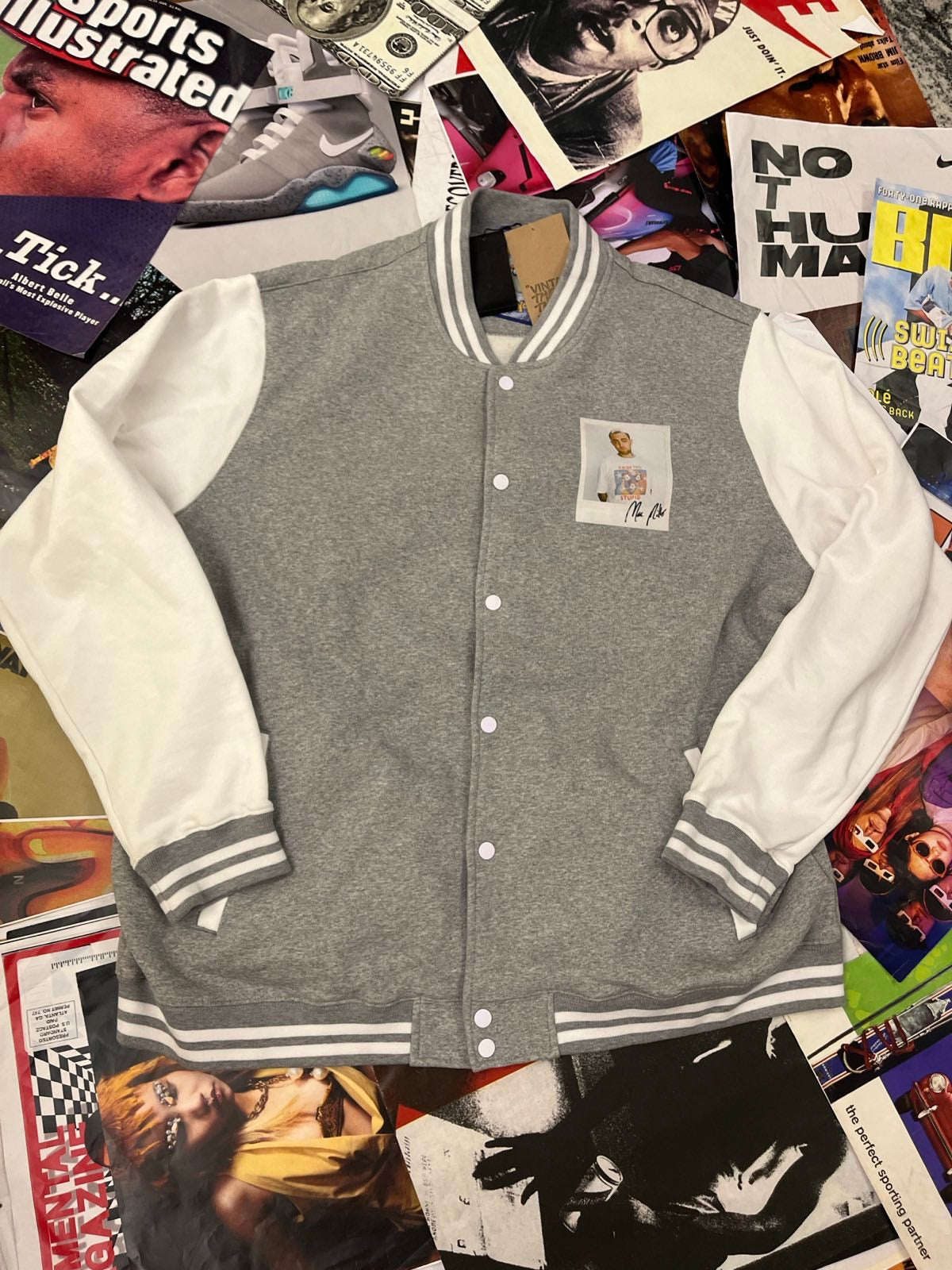 (4XL) 1of1 varsity hoodie šedo–bílá Mac Miller