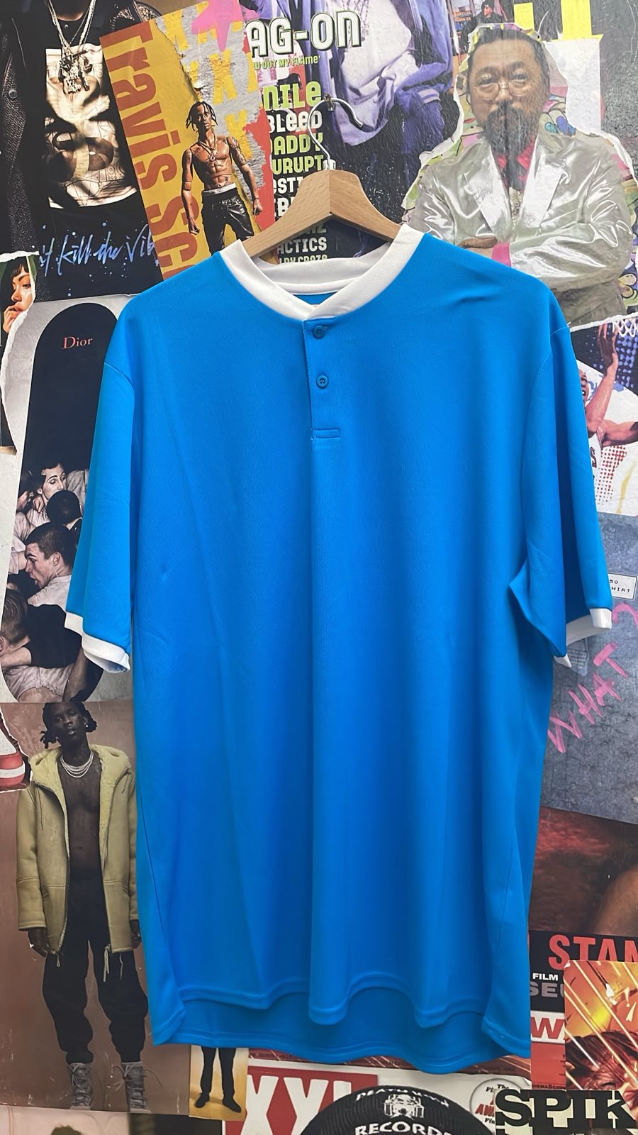 Blank modrý dres s bílým límečkem a knoflíčky L